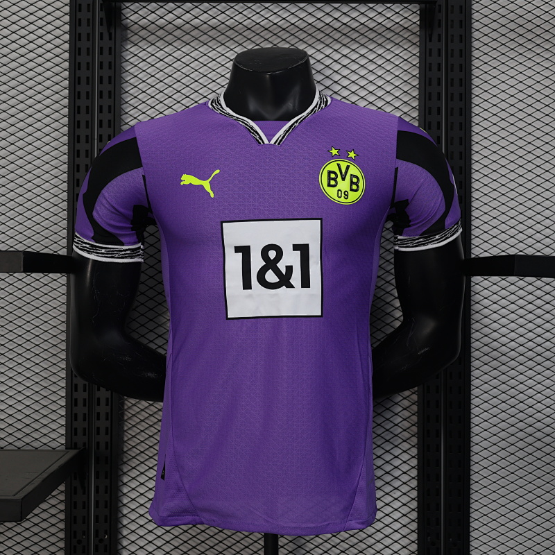 Version Player_Jugador- Portero del Dortmund (morado)